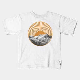 Vintage Mountain Retro Sun Kids T-Shirt